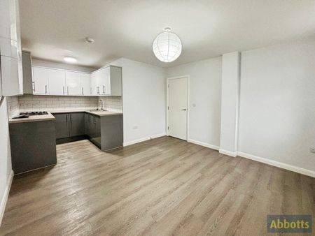 York Road, Southend-On-Sea, SS1 2BZ - Photo 3