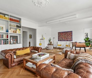 Location Appartement 7 pièces Meublé 222m² PARIS 16ème - Photo 4