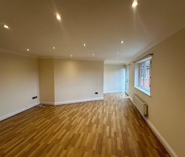 2 bedroom maisonette to rent - Photo 3