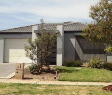 44 Tyler Crescent, Tarneit. - Photo 3