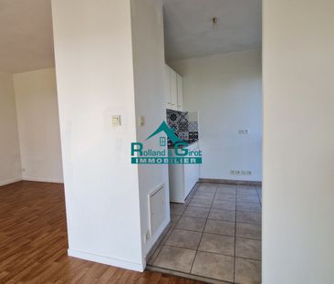 Location Appartement 2 pièces 48m² - Photo 5