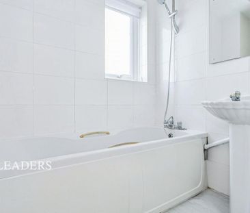 2 bedroom house to rent - Photo 1