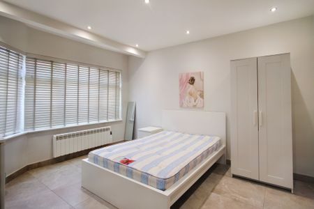 Bridgewater Road, Wembley, HA0 - Photo 2