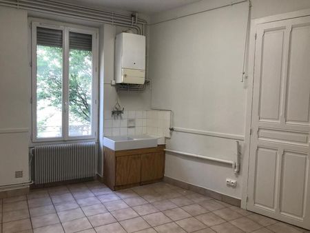 Location Appartement 3 pièces 59m² VILLEURBANNE 69100 - Photo 3