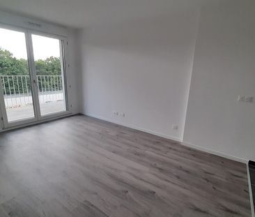 location Appartement T2 DE 39.96m² À MASSY - Photo 1