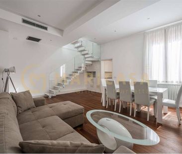 Appartamento via Farini, 20, Centro Storico, Modena - Photo 1
