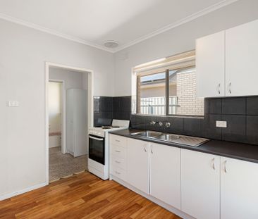 Cozy - Low Maintenance Living - Photo 2