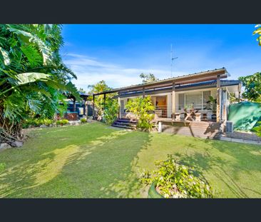 30 Branston Court, Nerang, Qld 4211 - Photo 2