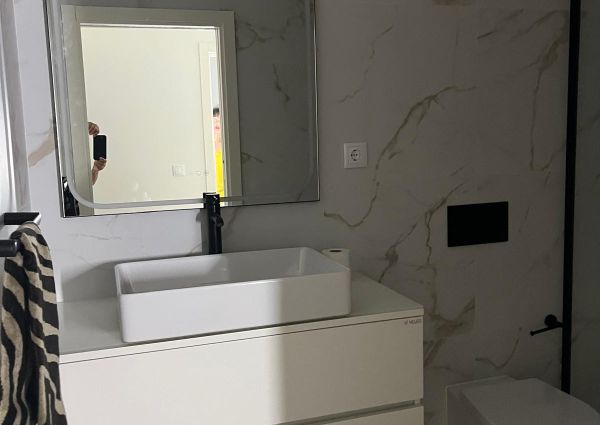 Apartamento T1 Novo com Vistas Panorâmicas - a 5 Minutos da Av. Dr. Lourenço Peixinho