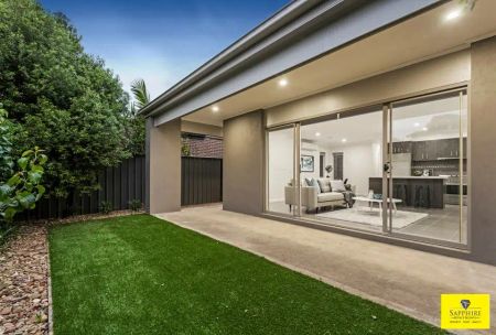 44 Highbury Circuit, Craigieburn VIC 3064 - Photo 2