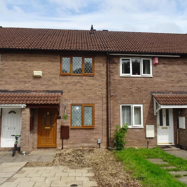 2 bedroom terraced house to rent - Photo 2