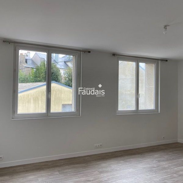 Location Appartement 3 pièces 51m² COUTANCES 50200 - Photo 2