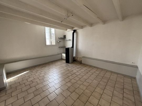 Location Maison 2 pièces 68m² ANGOULEME 16000 - Photo 1