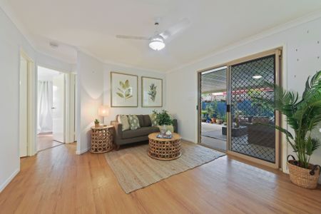 Family Home in Fitzgibbon - Photo 4