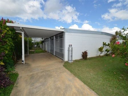 2/17 Moorina Street, Mundingburra - Photo 3