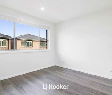 Great 4 Bedroom Home in Riverstone! - Photo 1