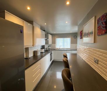 Rosedale Avenue, Liverpool - Photo 2