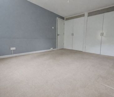 4 Bed Terraced, Cotswold Way, Downley, High Wycombe, Buckinghamshir... - Photo 5