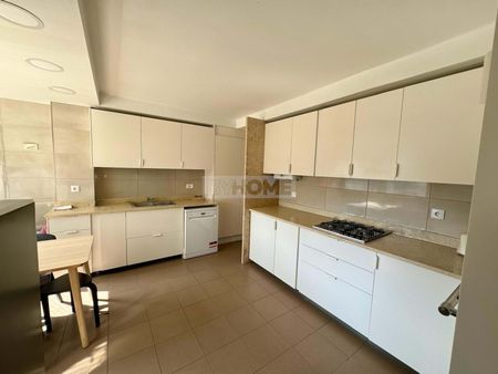 Apartamento T4 em Lisboa - Photo 2