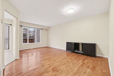 For Lease - 206 Beatrice Drive, Barrhaven, Ontario - Photo 3