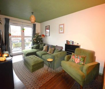 2 Bedroom Apartment To Let - Photo 1