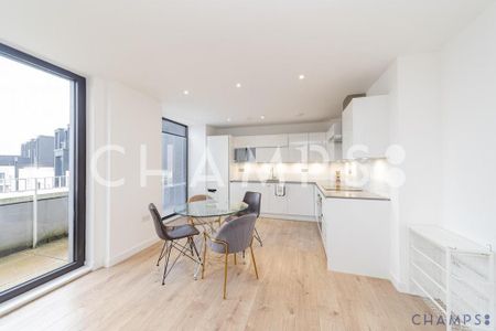 3 bedroom flat to rent - Photo 5