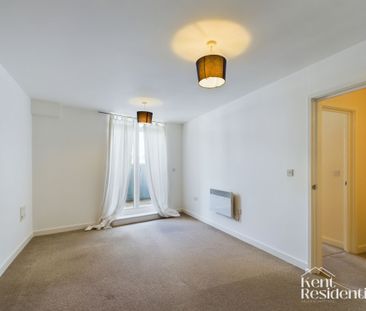 1 bed flat to rent in Kingfisher Meadow, Maidstone, ME16 - Photo 1
