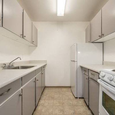 Lakehill Villa - 1 Bedroom - Available Now - Photo 1