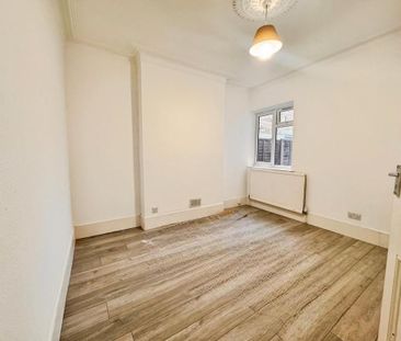 2 bedroom ground floor flat to rent - Photo 3