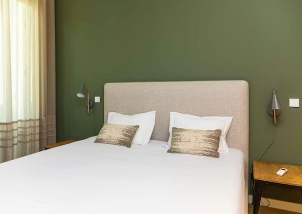 Mieszkanie na wynajem - 108 m² - 2 pokoje Porto Porto