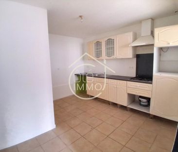 Location Appartement 3 pièces 52m² CASTILLON LA BATAILLE 33350 - Photo 1
