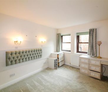 4 bedroom barn conversion to rent - Photo 1