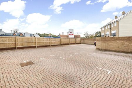 2 Bedroom Flat / Apartment - Abbotswood Common Road, Romsey - Photo 4