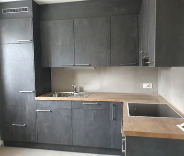 Appartement de 3 pièces au 2ème étage avec balcon et ascenseur - Photo 3