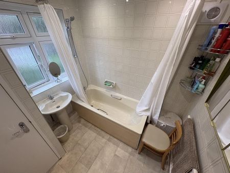 House share to rent - Photo 5