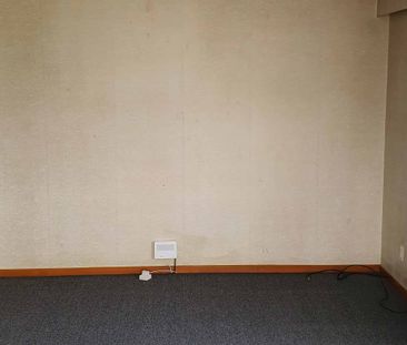 7 Betley Crescent - Photo 5