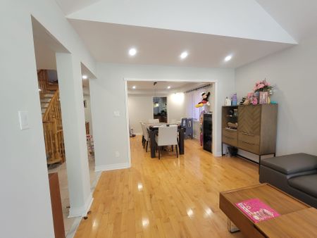 For Lease - 98 Brookeview Drive, Aurora, Ontario - Photo 4