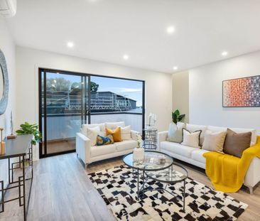 Exceptionally designed home at Takapuna - Photo 6