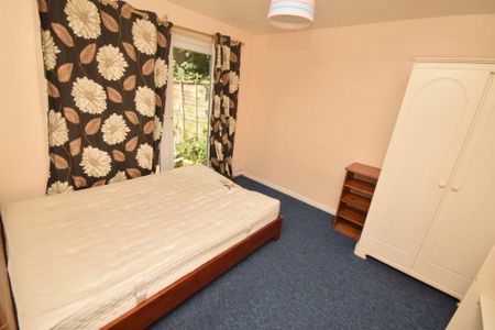 3 bedroom house to rent - Photo 2