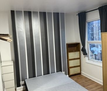 2 Bed Flat, High Road, N15 - Photo 2