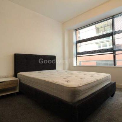 2 bedroom property to rent in Manchester - Photo 1