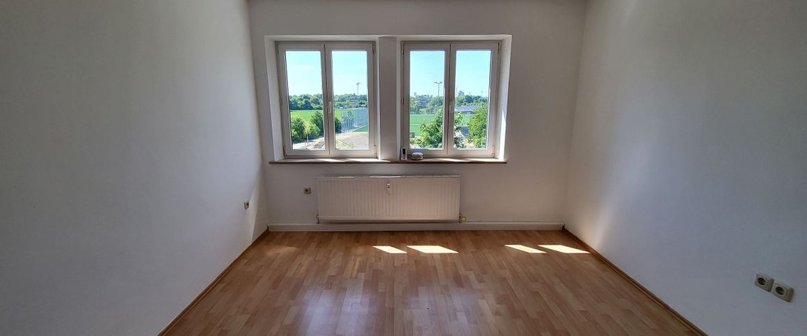 Schöne 2,5-Zimmer-Wohnung mit Wohnküche in Oberhausen zu vermieten - Foto 1