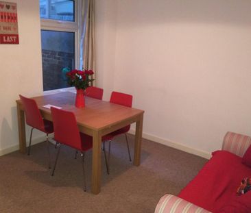 4 bedroom house to rent - Photo 2