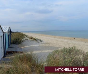 SECURE APARTMENT - WALK TO THE BEACH ! - Photo 5