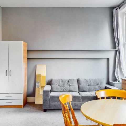 Modern Sharers Apartment - Photo 1