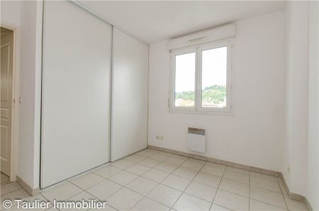 Location Appartement 3 pièces 54m² ST MARCELLIN 38160 - Photo 3