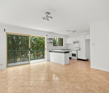 Coastal Living Just Moments from Terrigal Beach - Photo 3