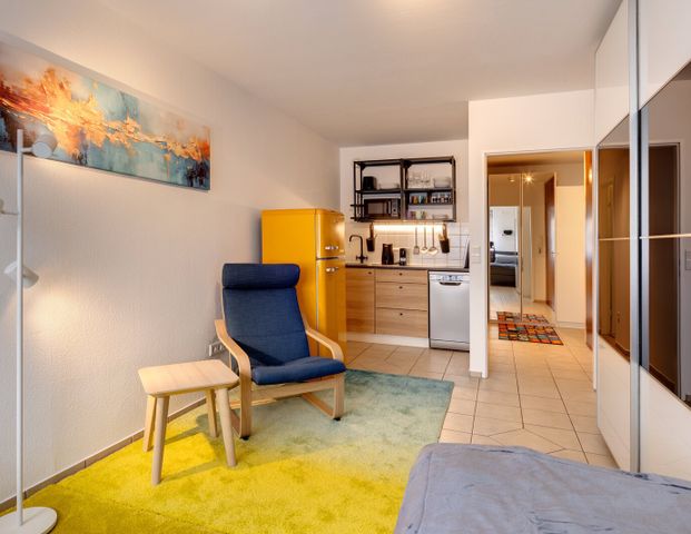 Fully equipped 1-room apartment in quiet location - Foto 1