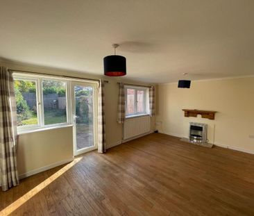 4 bedroom semi-detached house to rent - Photo 1