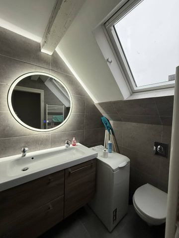 À LOUER ! Duplex de 3 pièces meublé de 60m2 avec grande terrasse privative a proximité des Institutions Européennes - Photo 5